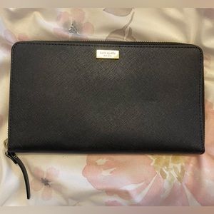 Large Kate Spade wallet